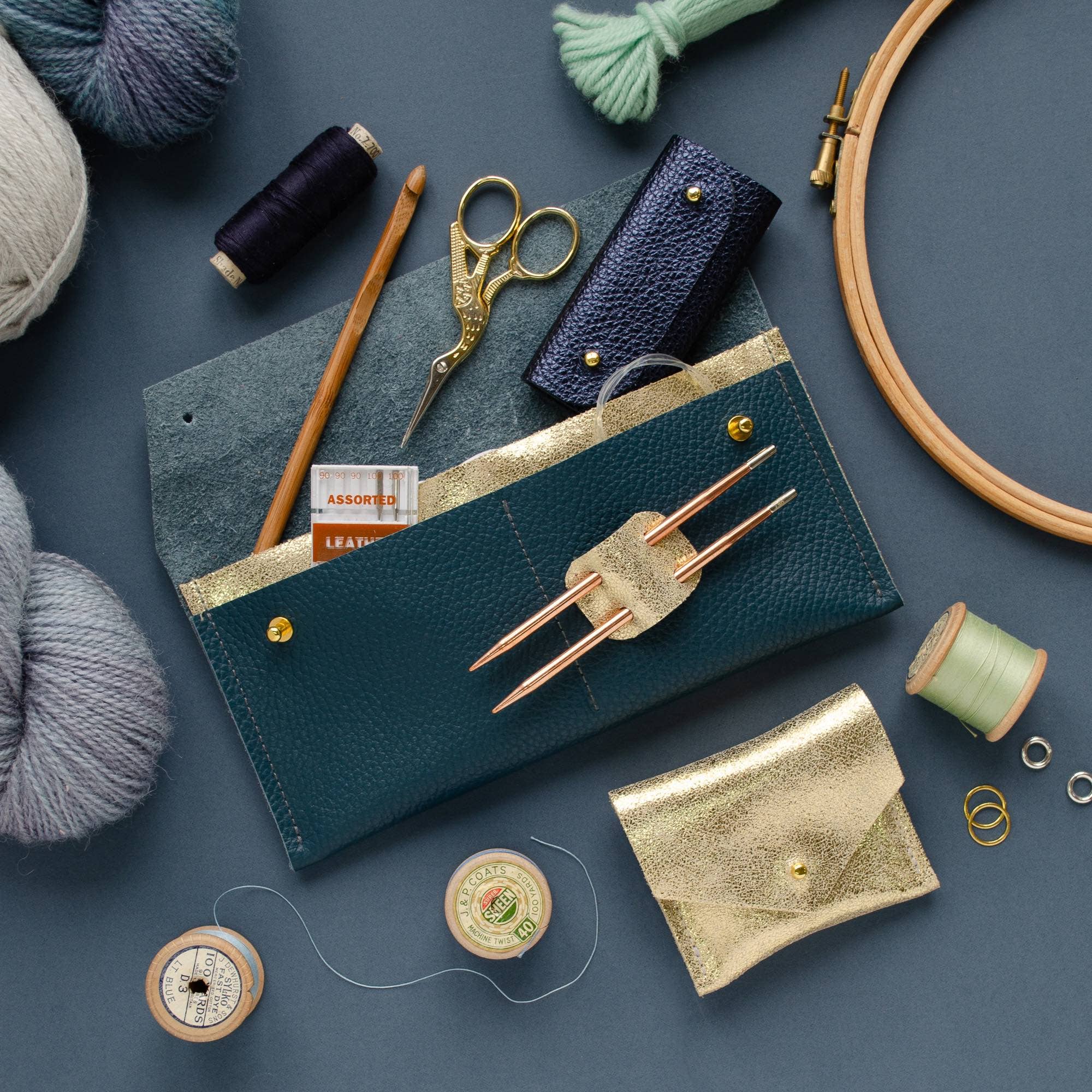 Studio Lowen - Vente Accessoire de broderie/point de croix - Mini étui à aiguilles à coudre en cuir31