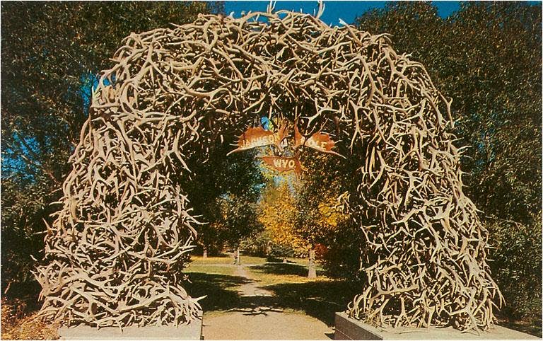 Found Image Press - Wholesale Postcard - Postcard WY-54 Antler Arch into Jackson Hole, Wyoming0