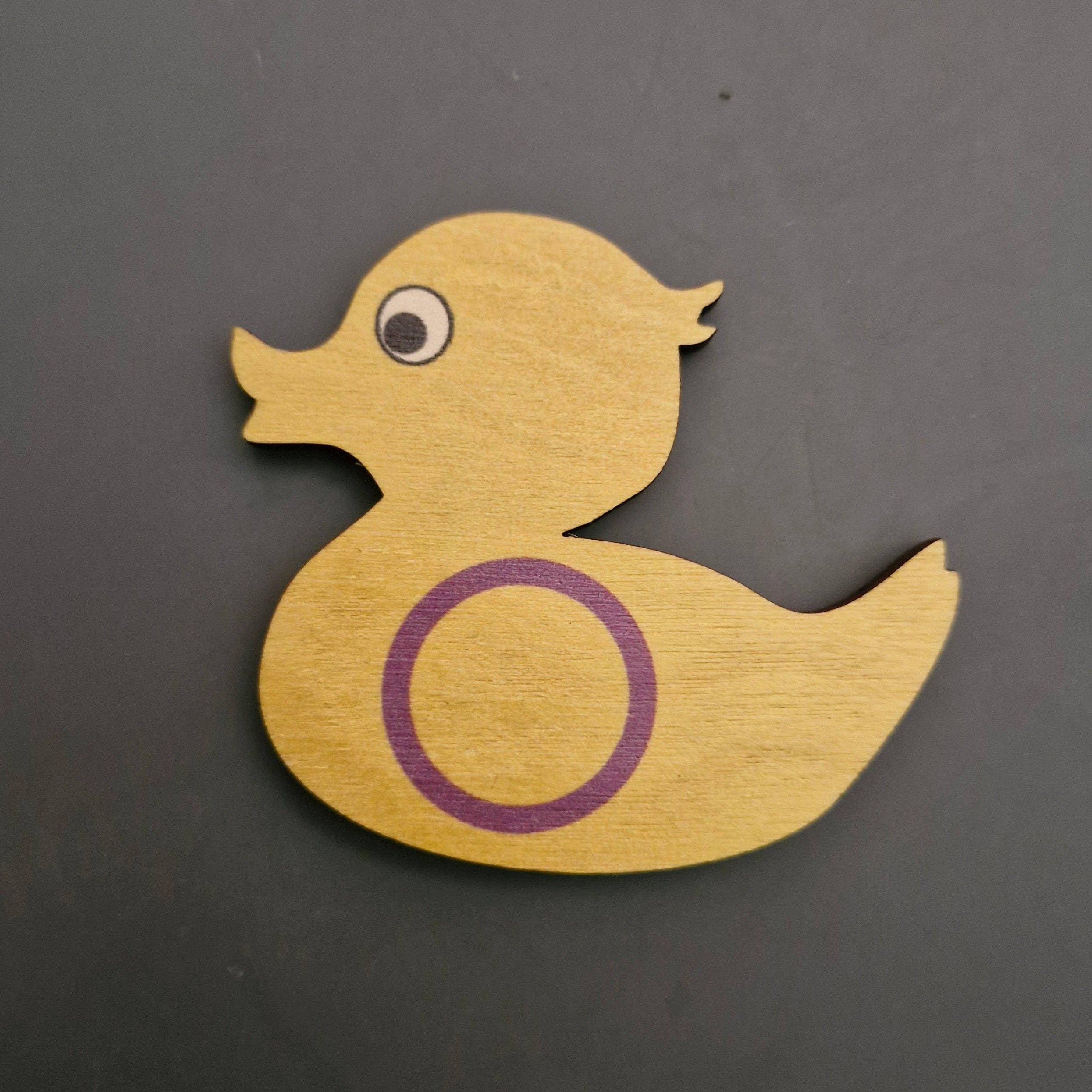 Dukki Gifts – wholesale Magnet – Pride flag duck shaped LGBTQIA+ wooden fridge magnets13