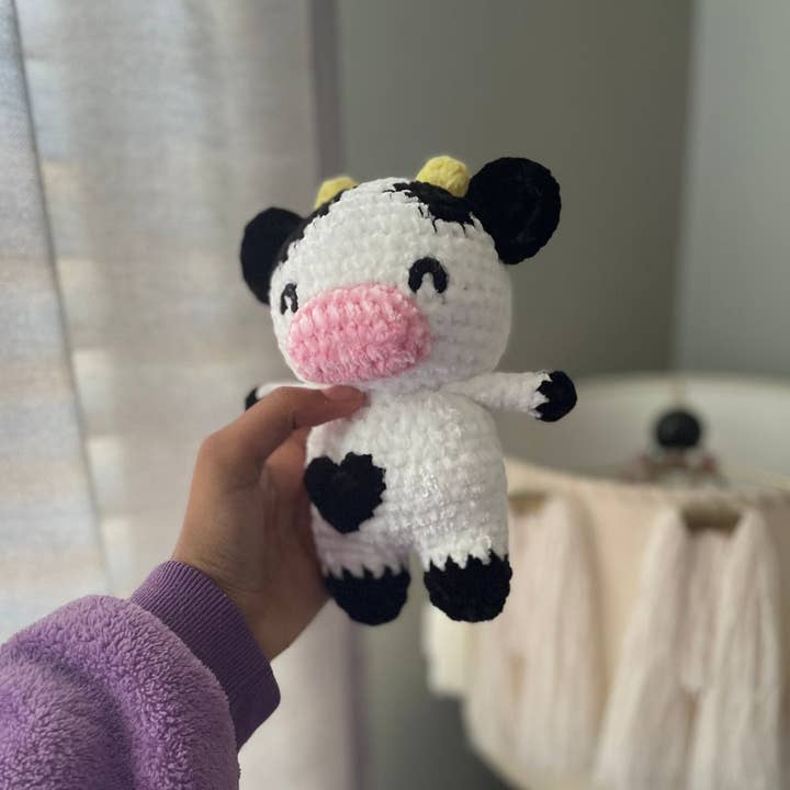 Anh2 LTD - Wholesale Stuffed/Plush Toy - Kids & Baby - Crochet Mini Cow Plushie, Plush Animal Toy, Cow Lover Gift