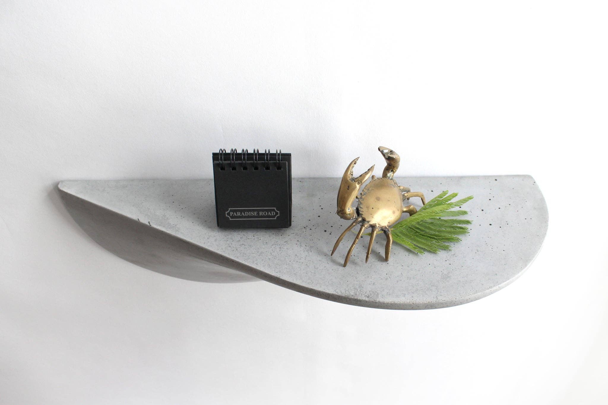 Formpoet - Wholesale Wall Mounted Shelf - Wall shelf concrete large - light grey5