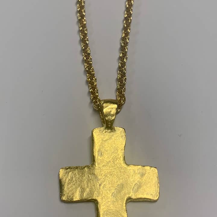 Grove Gehamerde Kruishanger Ketting aan 32" Ketting voor wholesale door Weisinger Designs