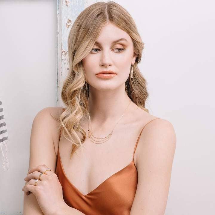 Ashley Schenkein Jewelry Design – Anel de pedra única/solitário por atacado – Anel de pedras preciosas marquês leste-oeste da Croácia1