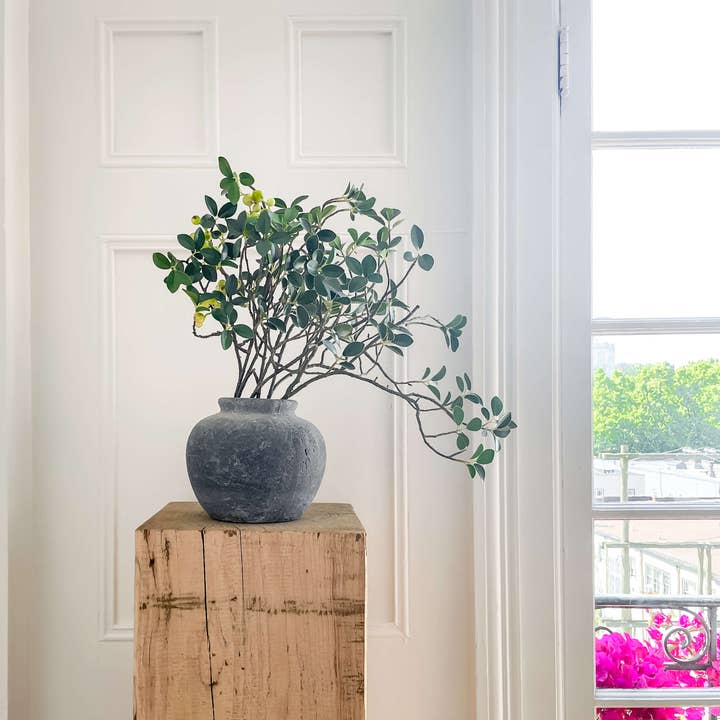 Hycroft Home Decor - Wholesale Vase - Elna Terracotta Vase – Rounded Charcoal Form5