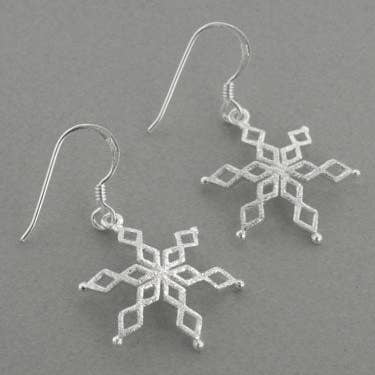 Sparkling Frozen Snow sterling zilveren wintersneeuwvlok Franse haakoorbellen voor wholesale door Silver Insanity