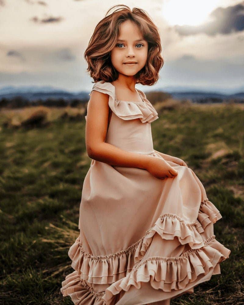 Bailey's Blossoms - Wholesale Mommy & Me-sets - Mommy and Me Nellie maxi-jurk met ruches - Champagne29