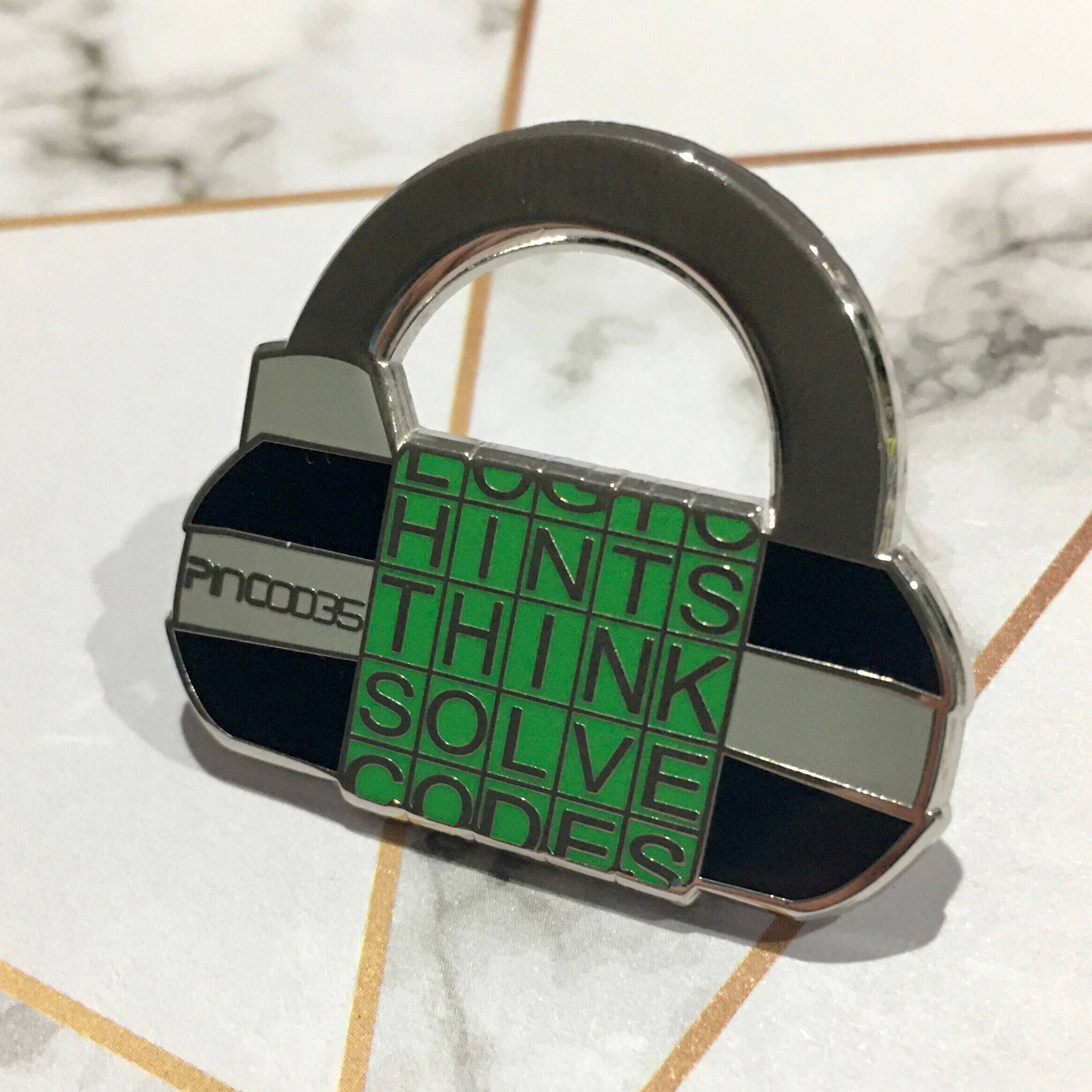 Pincodes - Venta al por mayor Botón/prendedor - Alfiler esmaltado duro con forma de candado con cinco letras, alfiler para sala de escape8