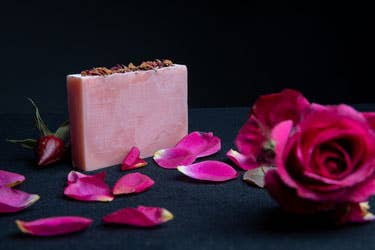 Savons Pomesy - Wholesale Bar Soap - ROSE AND SILK SOAP0