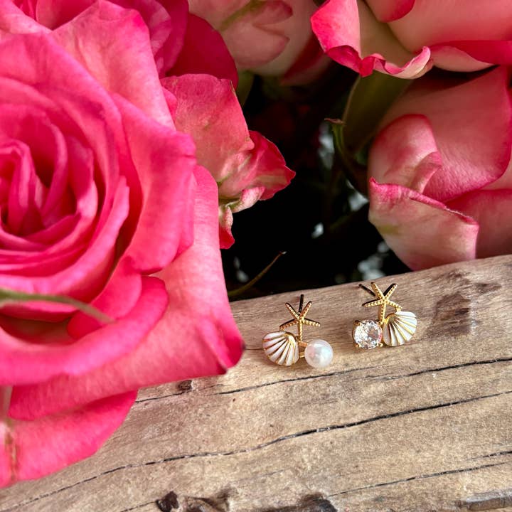 Ocean Ripples - Wholesale Stud/Post Earrings - 14ct Gold Plated Mismatch Starfish Shell Earrings