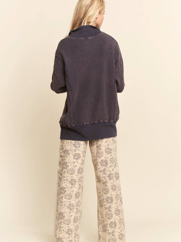 NATURAL /GRIS OSCURO PANTALONES LAVADOS CON DETALLE DE PARCHE ESTRELLA FLORAL PLUS de venta al por mayor en Faire5