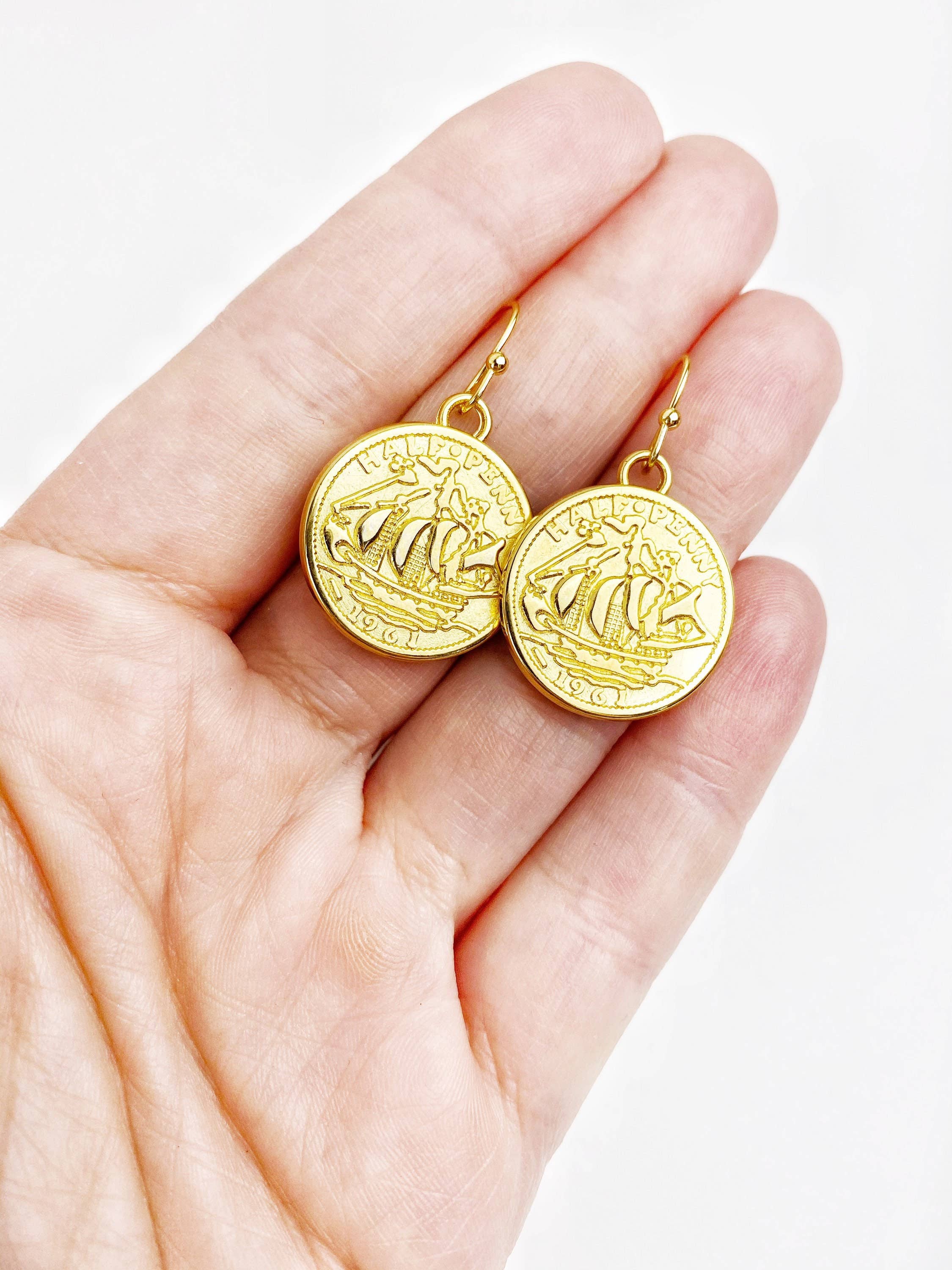 Black Lamb Design – Engroshandel Hængeøreringe og creoløreringe – 24K forgyldt australske halv Penny mønt Vintage dråbe øreringe. Gratis forsendelse og gaveindpakning. Lavet i Australien.0