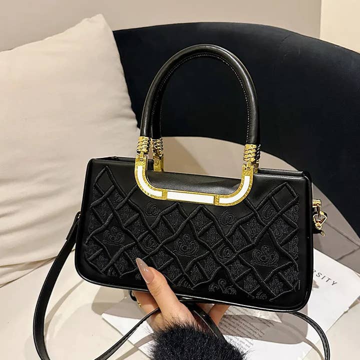 Mala de Moda Feminina Bolsa Quadrada Pequena Elegante Mala a Tiracolo Feminina em Pele Sintética Cor Sólida Fivela de Metal por atacado de Aromatized Collection