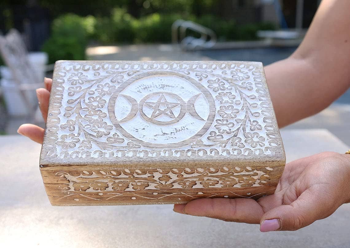 Lungta Imports - Wholesale Sieradendoos/organizer - Triple Moon Handgesneden sieraden Trinket Keepsake Houten Opbergdoos (Triple Moon, Large)10