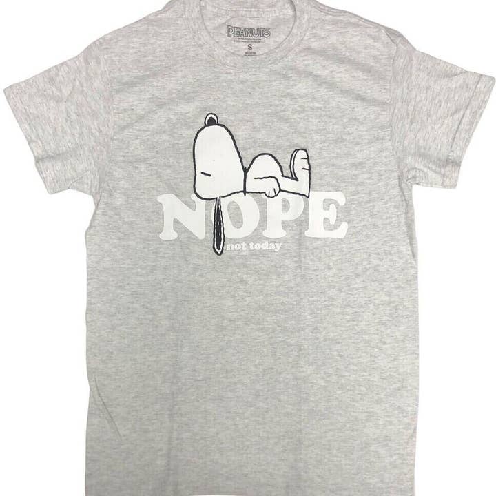 Big Apple Card Company - Wholesale T-Shirt (Graphic) - Unisex - Snoopy Adult Officially Licensed Tee Shirts1