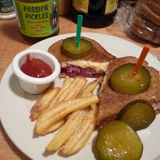 Naomi's Happy Place Shop - Wholesale Pickled vegetables - PASSION PICKLES® "GHOST" PEPPER4