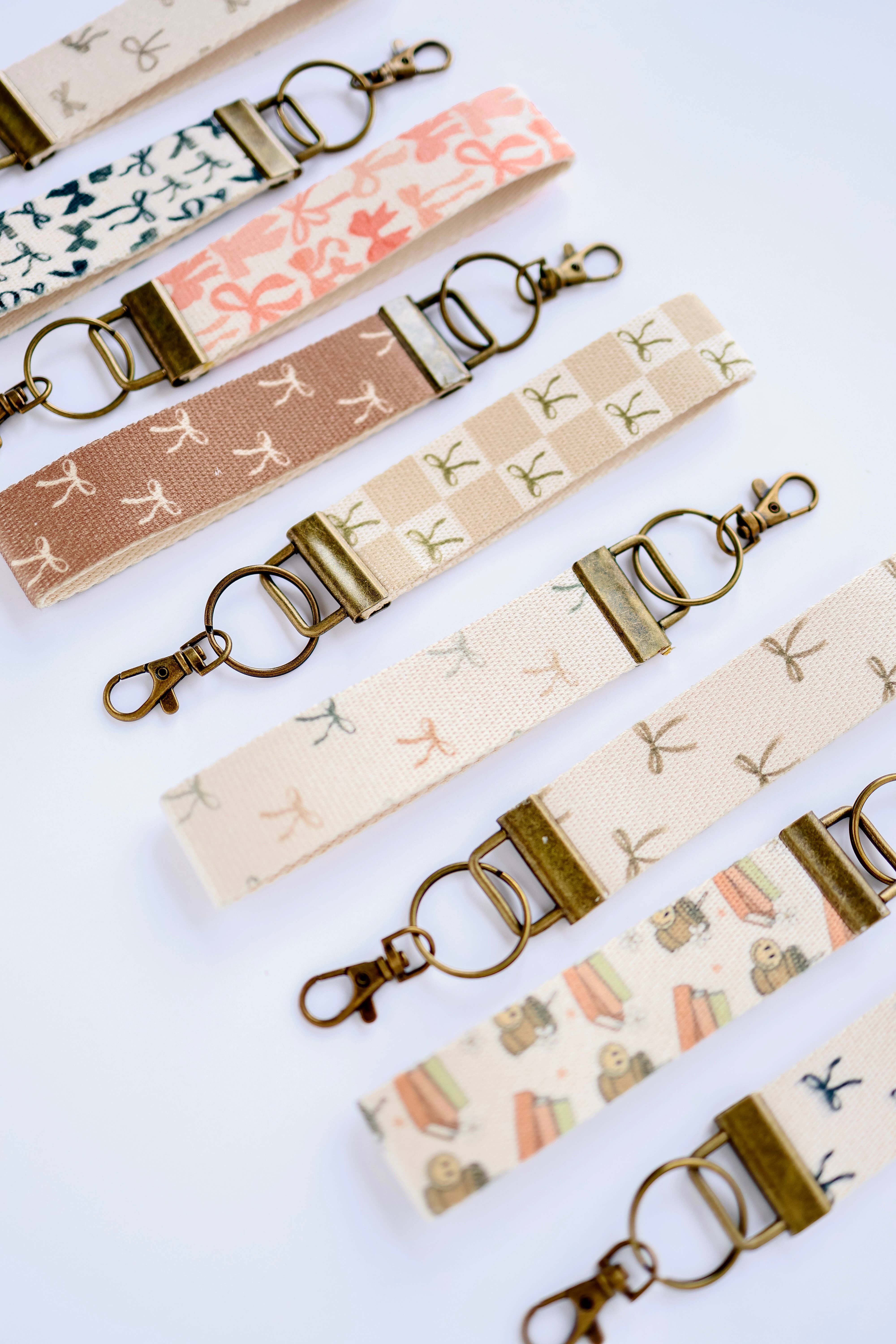 Frederick Family Co. – wholesale Snodd - Unisex – Nyckelband i canvas för handled, nyckelarmband26