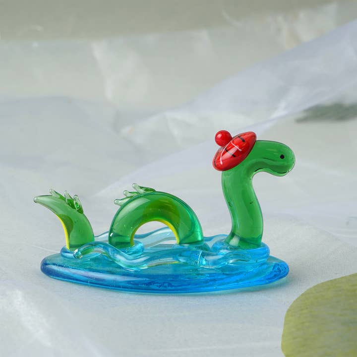Monstre en verre du Loch Ness pour la vente par CGB Giftware