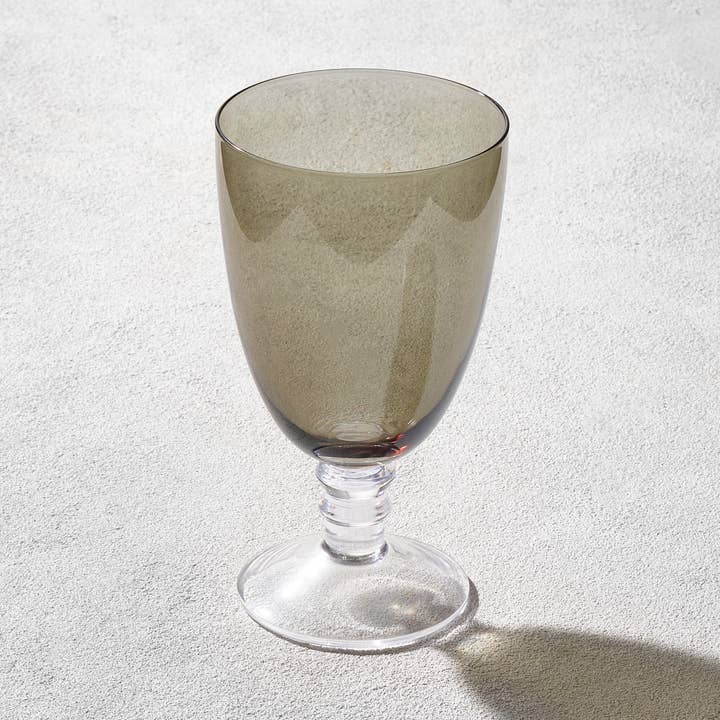 Vikko - Íris, Cálice de Vidro, Fumado com Haste Transparente, 20 oz por atacado de Kadra Kitchenware
