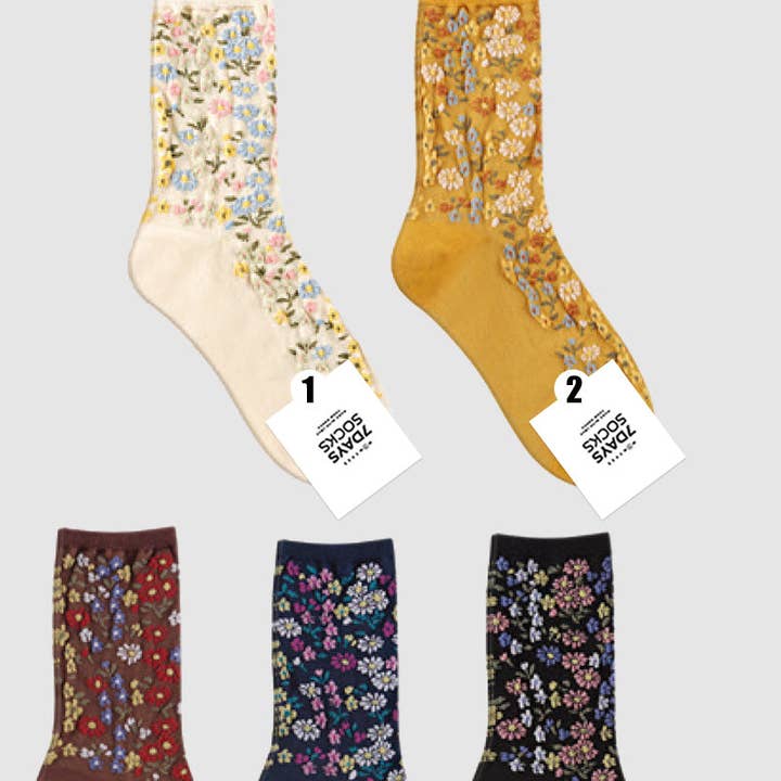 Calzini da donna Crew Blooming Garden e ulteriori Risultati per cashmere usato all'ingrosso. Resi gratuiti e termini di pagamento a 60 giorni su Faire in tendenza su Faire.