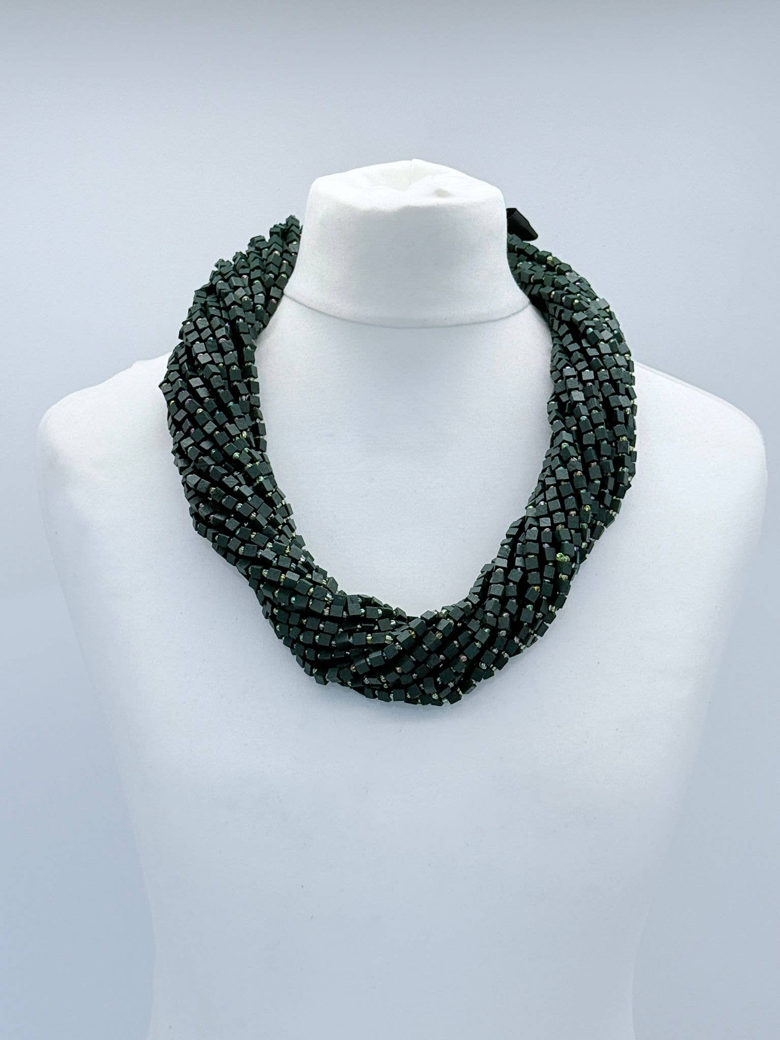 Jianhui London – wholesale Beaded/pearl necklace – The Next Pashmina Necklace 79