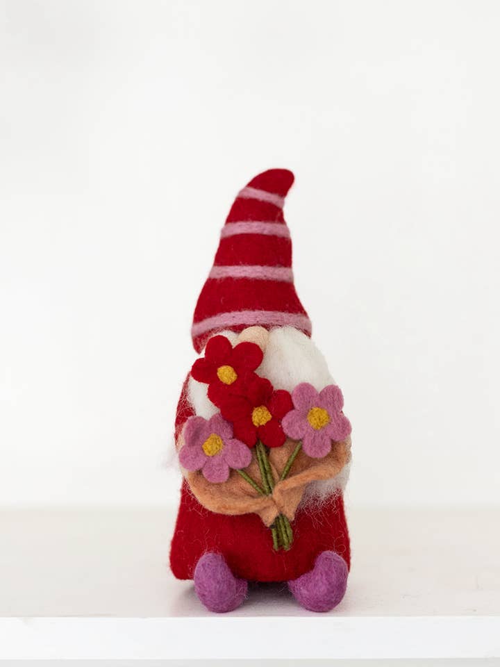Valentine's Gnome - Bouquet - Handmade Love Decor for wholesale by Nivas