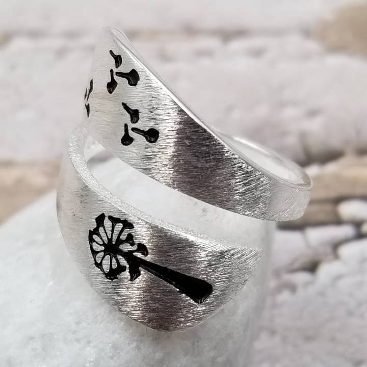Brushed Silver Dandelion Ring for wholesale by Treasure Wholesale