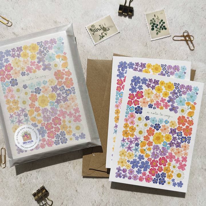 Ensemble de 6 cartes de correspondance et enveloppes pliées à motif floral fantaisie pour la vente par Paper Willow