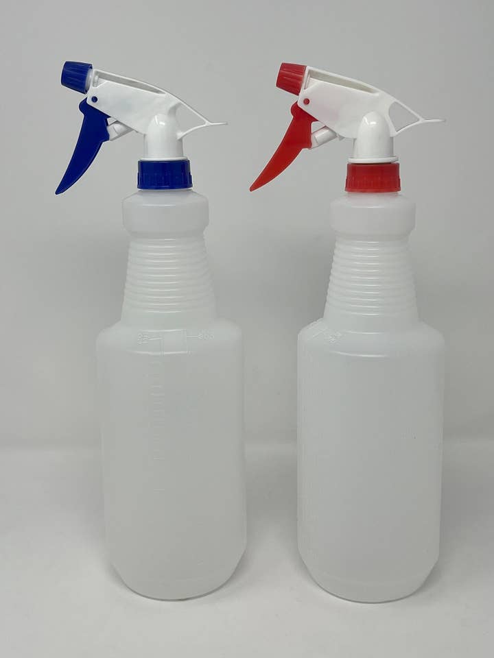 32oz Plastic Spray Bottle Clear for wholesale by USA HomeMax