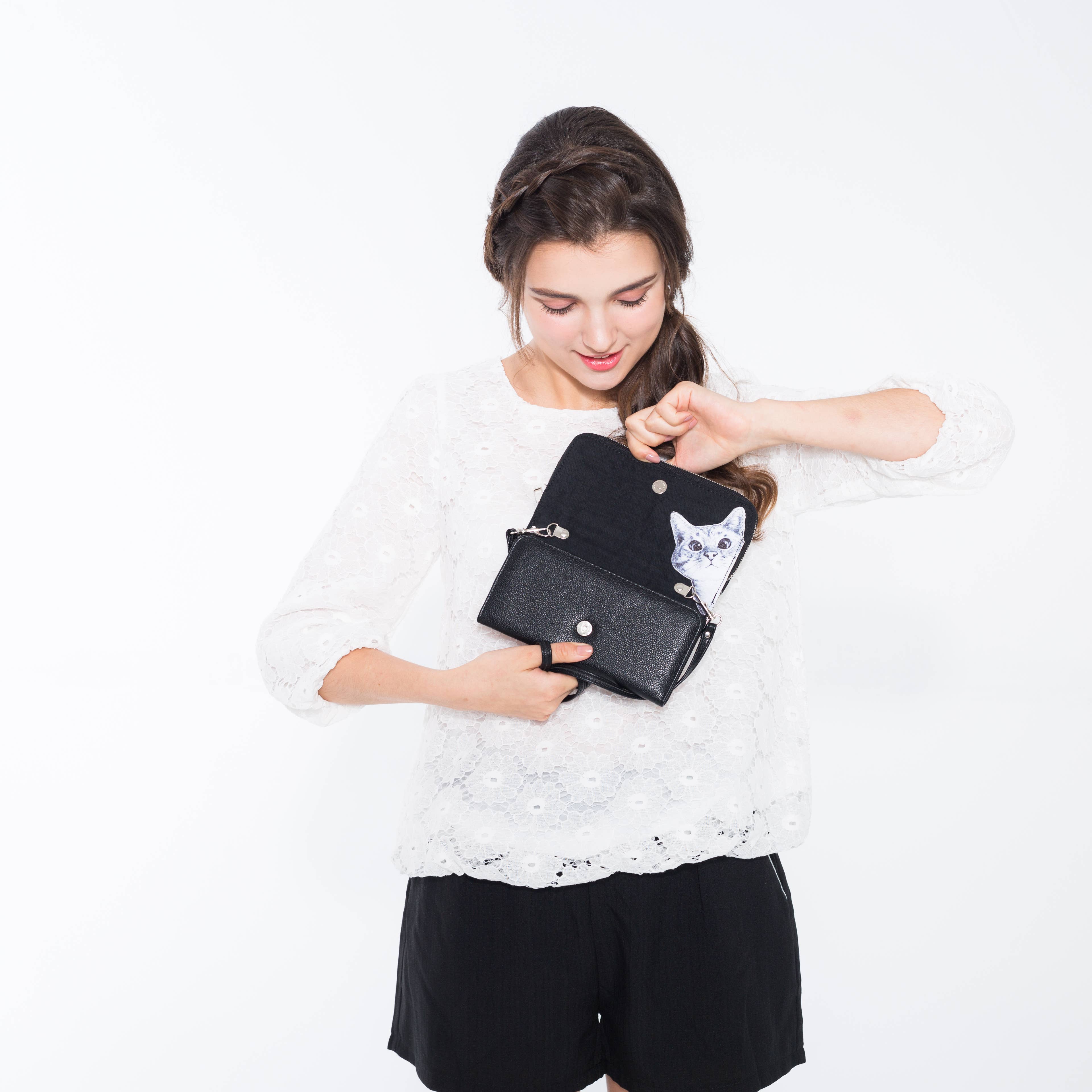 COMECO INC - Vendita all'ingrosso Portafogli - Donna - Portafoglio Peeking Cats con Tracolla Regolabile e Staccabile3