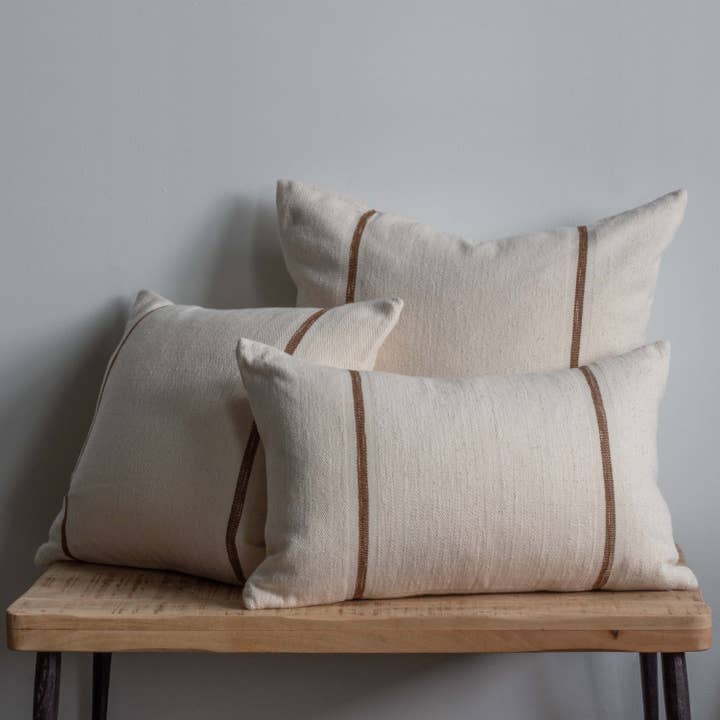 Fundas de almohada Olimpia de algodón tejidas a mano — Cuero para venta al por mayor de Under The Bough