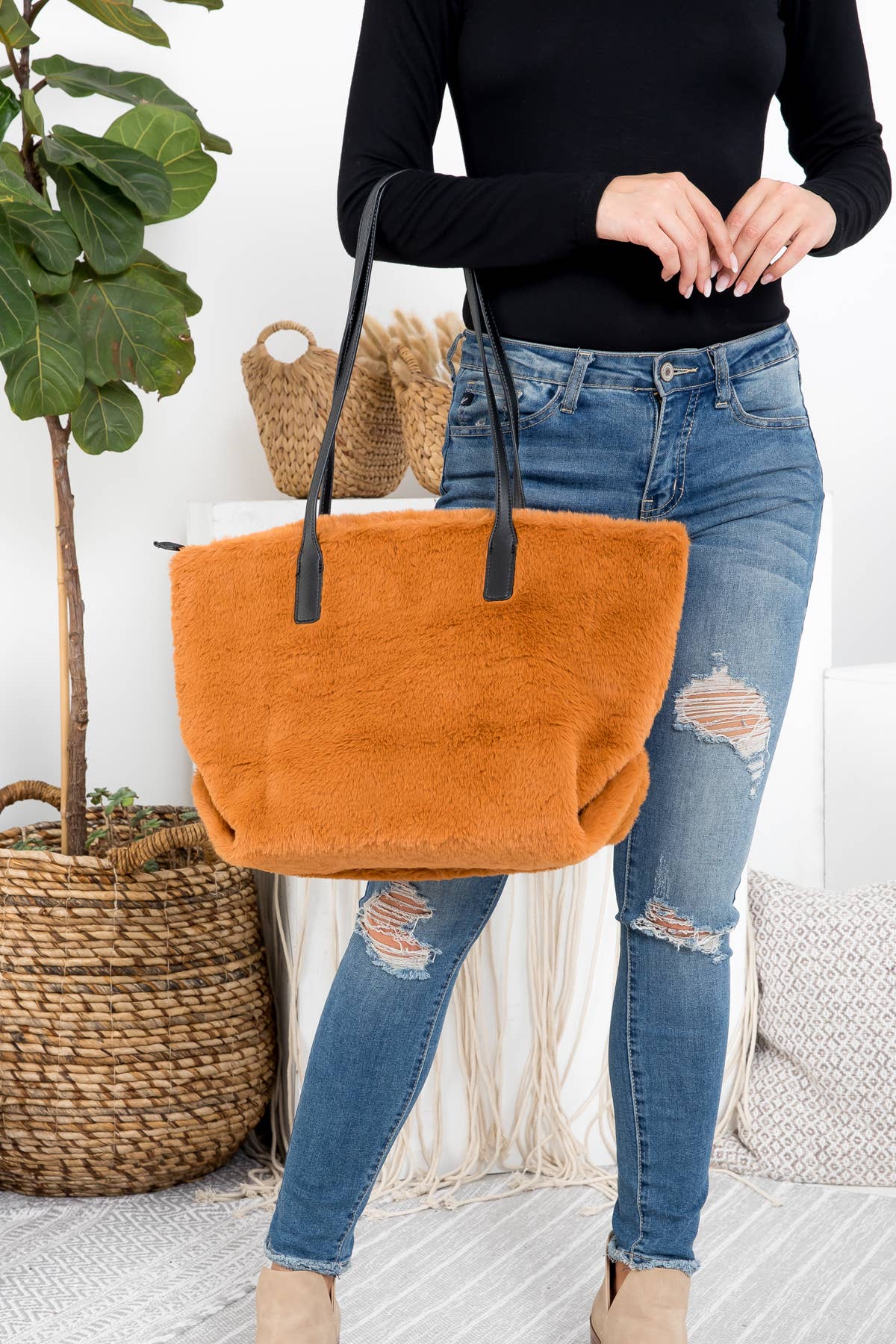 Purchase Wholesale faux fur bag. Free Returns Net 60 Terms on Faire