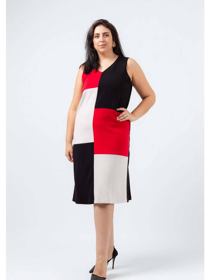 256070 - Kjole i glat strik Efterår Vinter Kollektion Store Størrelser for engroshandel hos Teresa Cardoso Oliveira