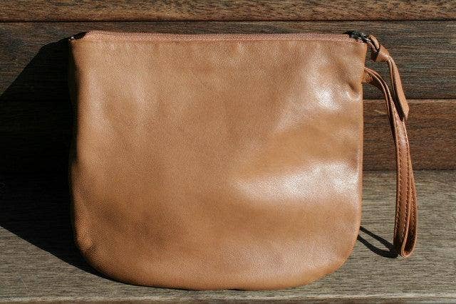 Makers & Providers - Wholesale Clutch bag – women's - U-Pouch - Camel
