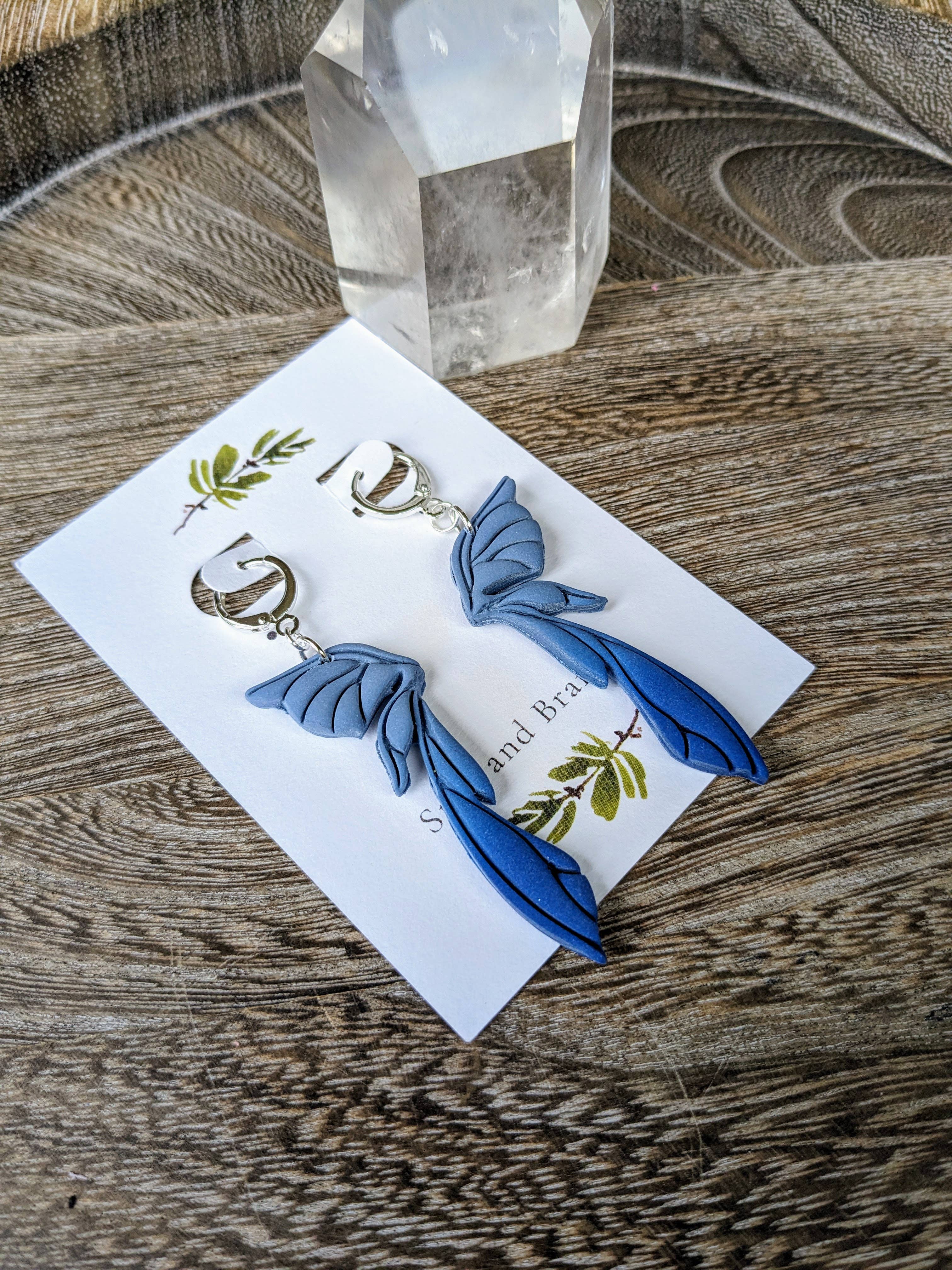 Stag and Branch - Vente Boucles d'oreilles pendantes - Créoles Huggie en pâte polymère Fairy Wing | Colorway Nymph3