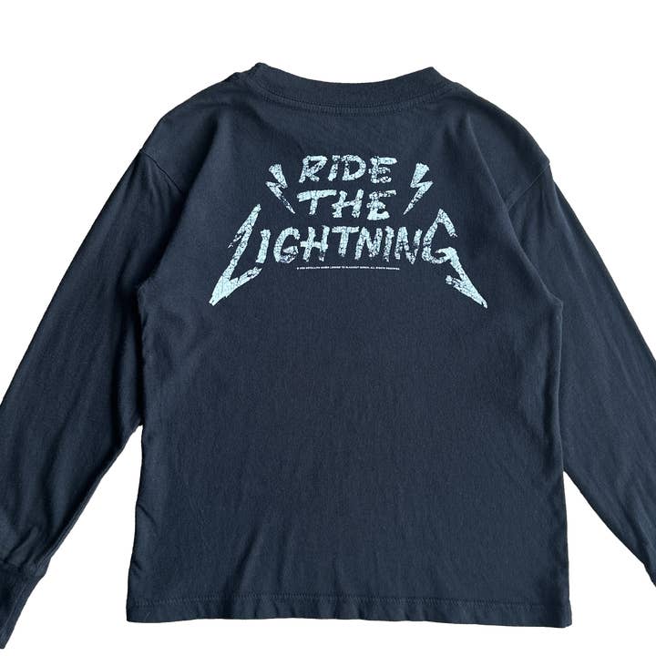 Metallica - Ride The Lightning T-shirt för wholesale av Rowdy Sprout