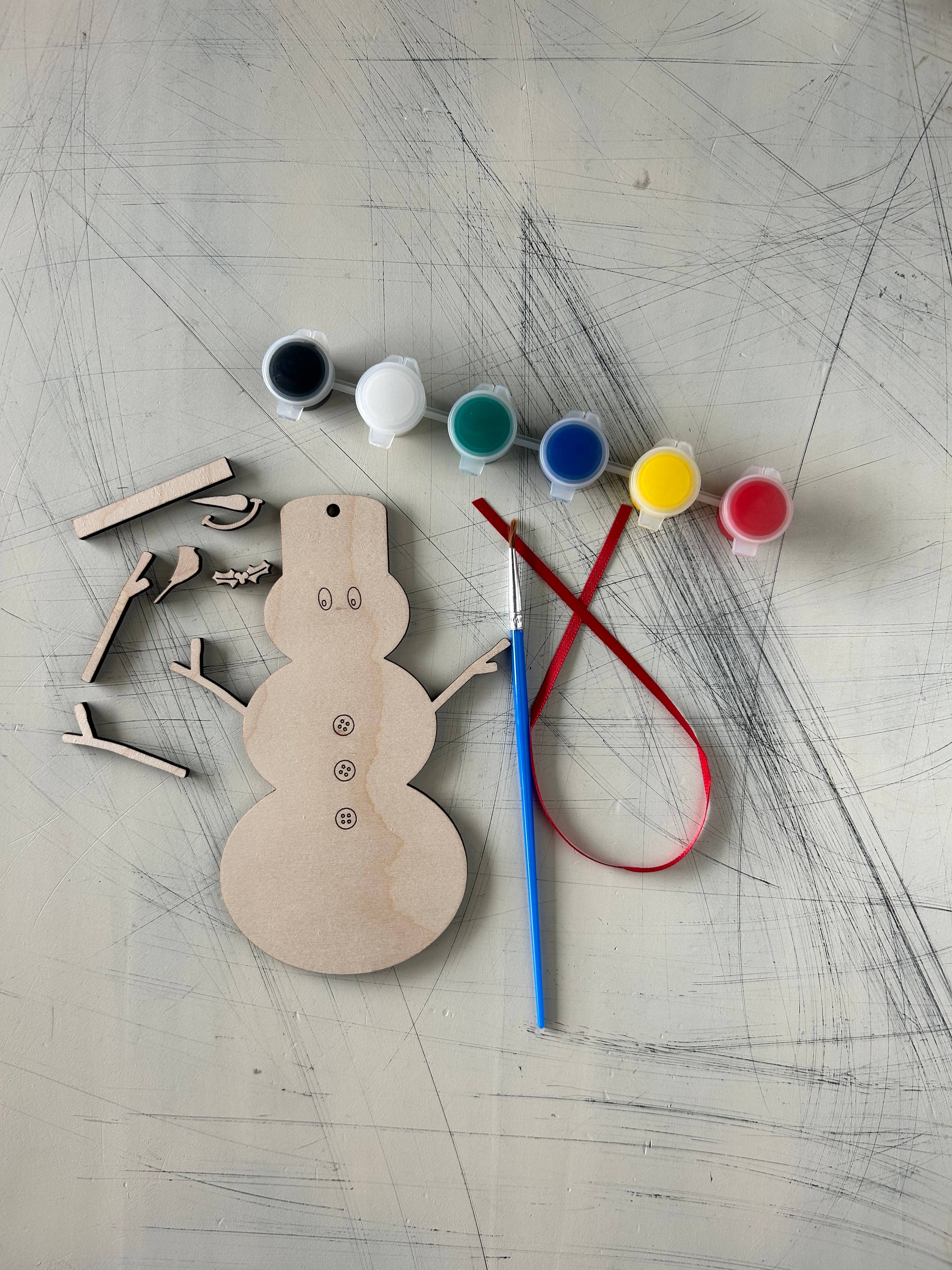 Novotny Designs - Wholesale DIY Craft Kit - Build Your Own Snowman Ornament Paint Kit1