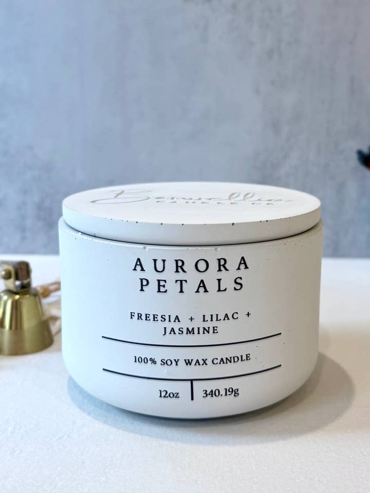 Aurora Petals - Salmo 46:1 (12oz) per la vendita all'ingrosso da parte di Boswellia Candle Co.