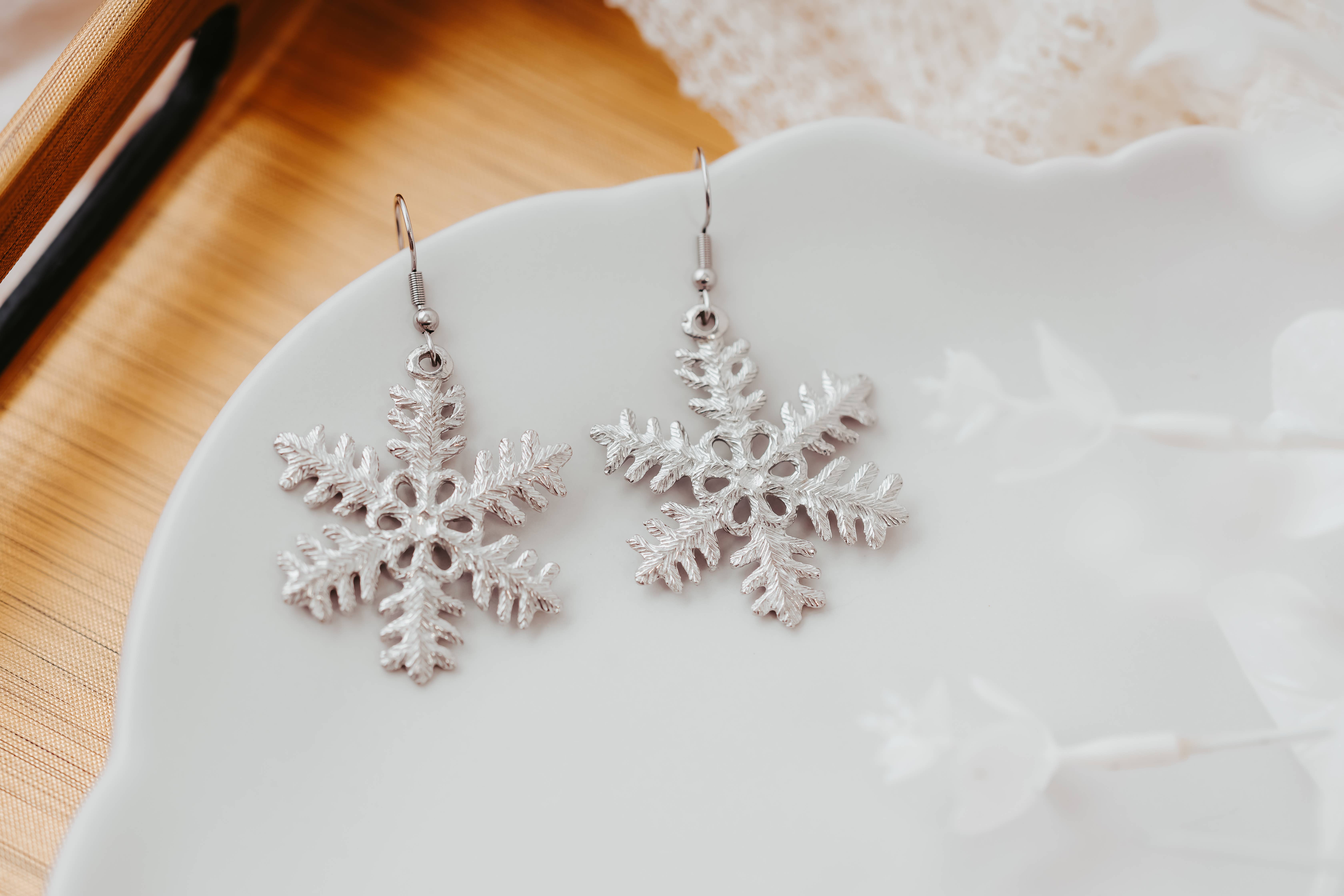 House of Morgan Pewter - Wholesale Jewelry Set - Snowflake Jewelry - Earrings - Necklace - Gift Box10