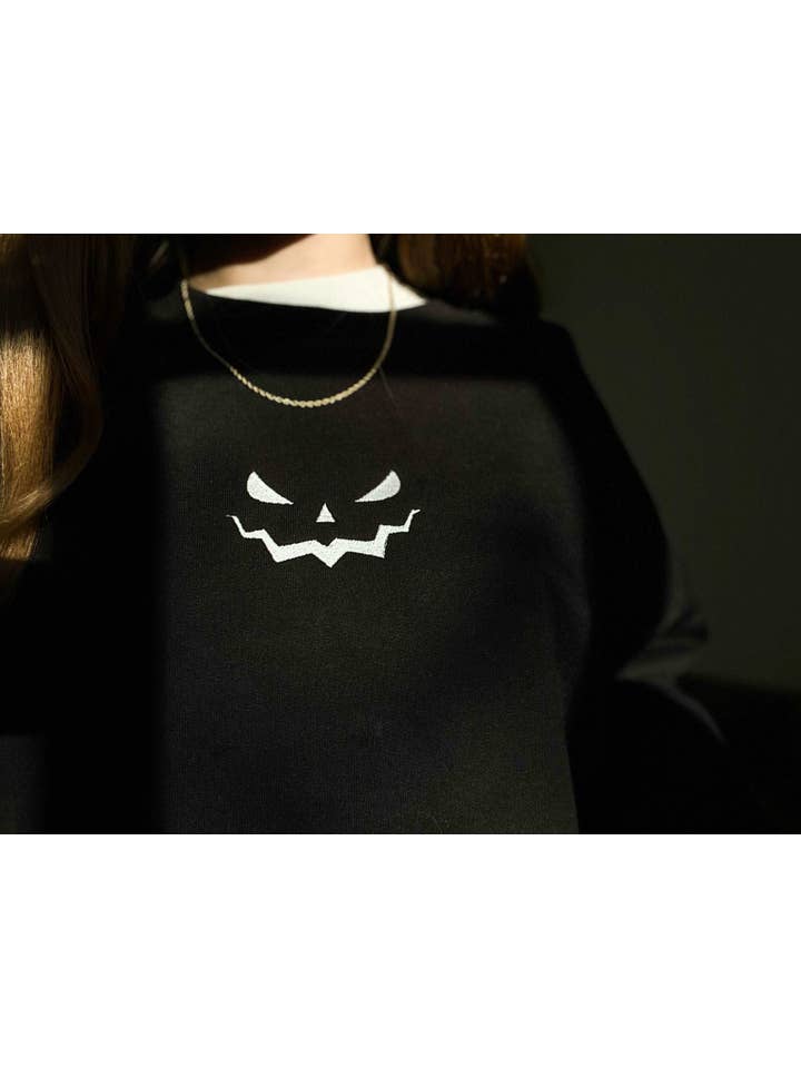Laura Schult Design - Vendita all'ingrosso Felpa - Donna - Felpa Evil Pumpkin che si illumina al buio