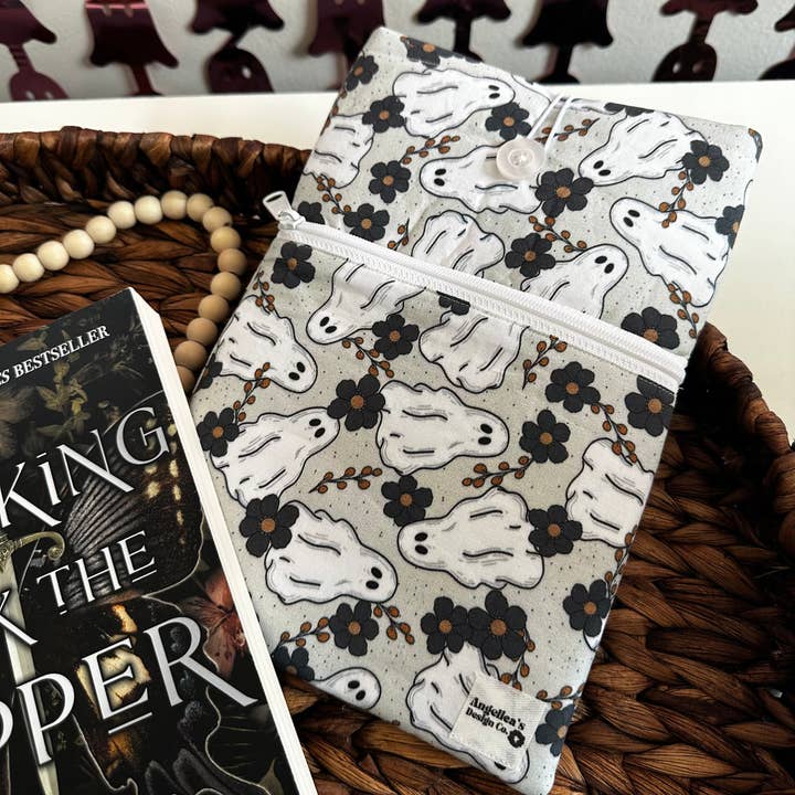 Funda para libros GHOSTIE VIBES para venta al por mayor de Angelica’s Design Co.