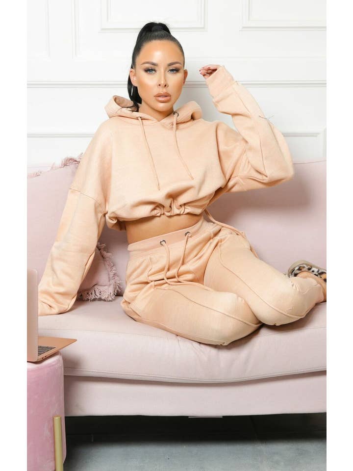 Femme Luxe – Conjuntos Casual - Mulher por atacado – Conjunto de Loungewear Camel Boxy com capuz cortado com punhos e punhos - Ca1
