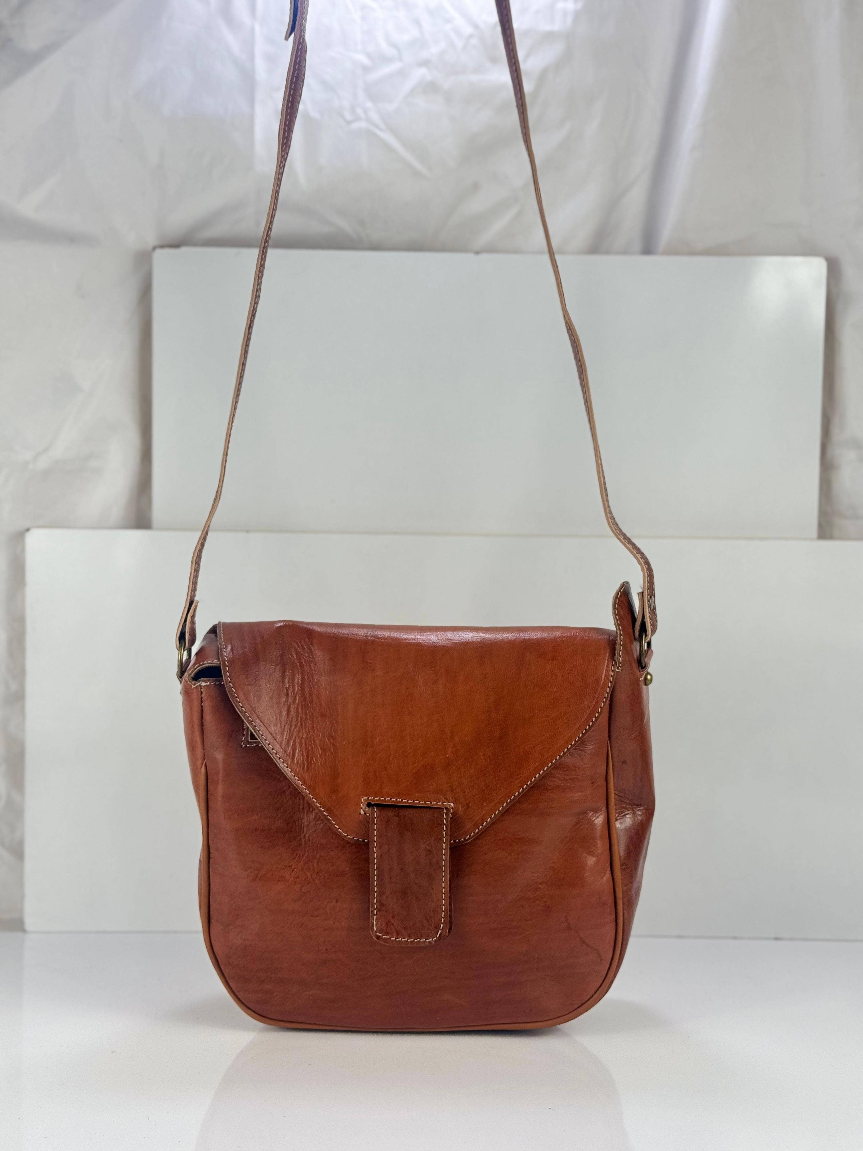 HandmadeBestSeller - Wholesale Crossbody Bag - Women's - Handcrafted Moroccan Leather Crossbody Bag15