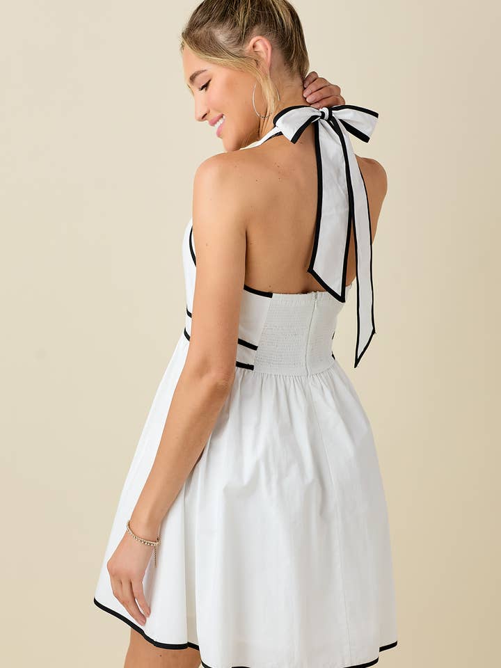 BABY PINK – wholesale Klänning - Dam – Halterneck rygglös miniklänning med kontrasterande kantband23