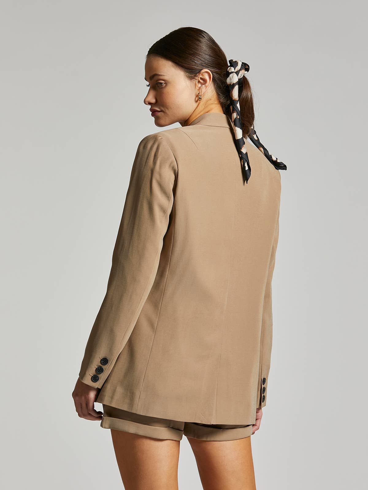 Weekend Los Angeles – wholesale Blazer - Dam – Kavaj med enkel knappstängning - TONI JACKET2