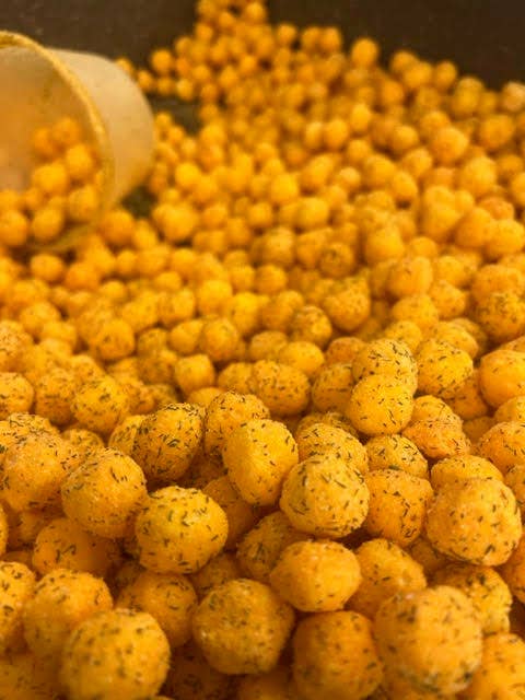 Sweet G's Bakery - Drinkin’ Pretzels™ - Vente Encas soufflé - Assortiment de boulettes de fromage aromatisées #CB -4 (sacs de 30 à 4,5 oz)3