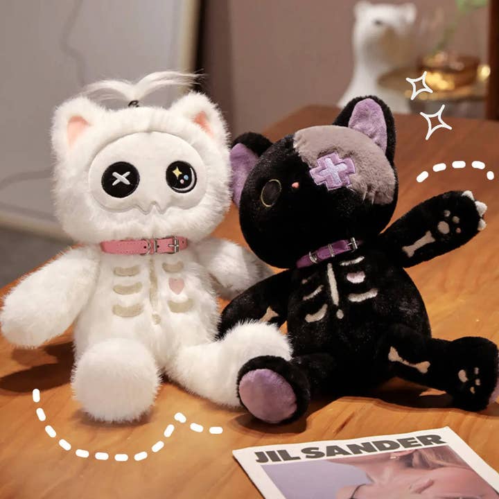 Fluffly Skeleton Cat blødt plyslegetøj - Assorteret for engroshandel hos Buddha Yoga