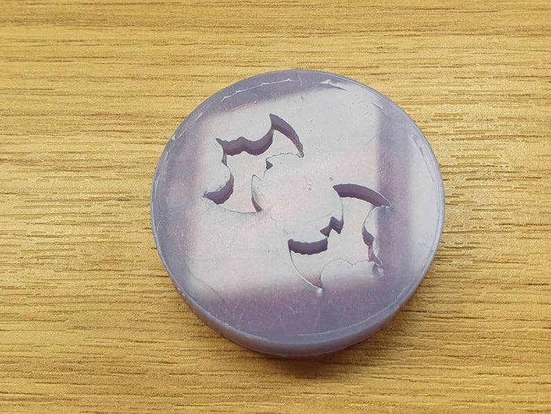 Mr Resin - Vente Matériels de bricolage - Moule en silicone pour boucles d’oreilles clous/pendentifs1