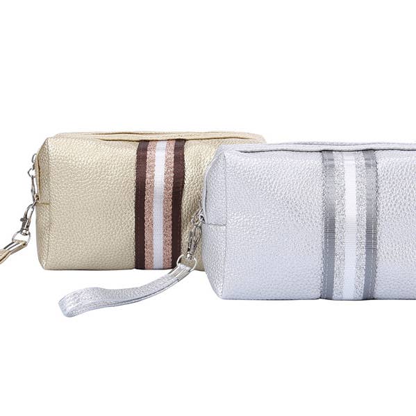 Trousse à cosmétiques en cuir, conçue pour les essentiels de maquillage pour la vente par Nima Accessories Inc