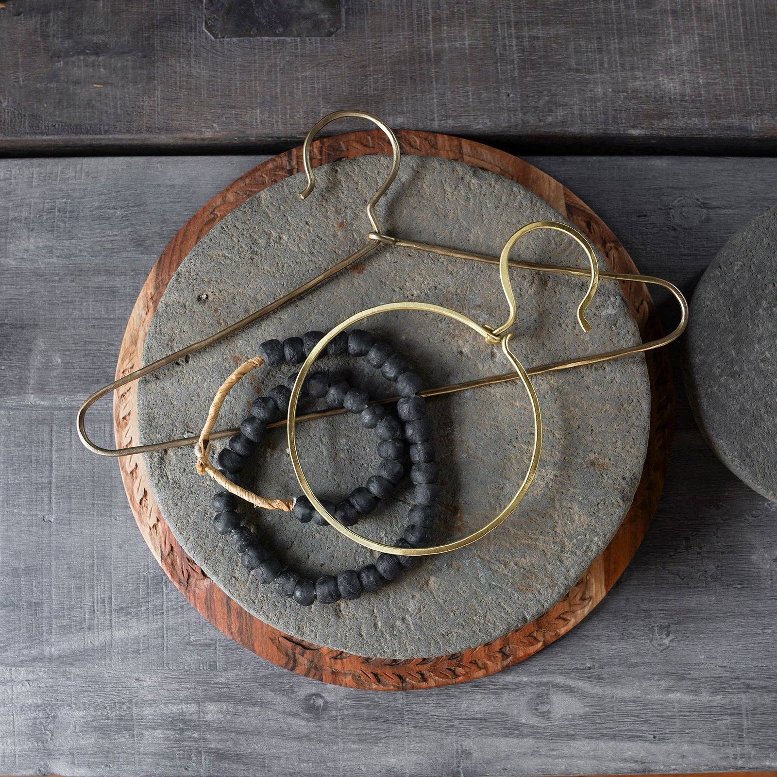 Blue Ocean Traders - Wholesale Towel Holder/Hanger - Brass Towel Ring2