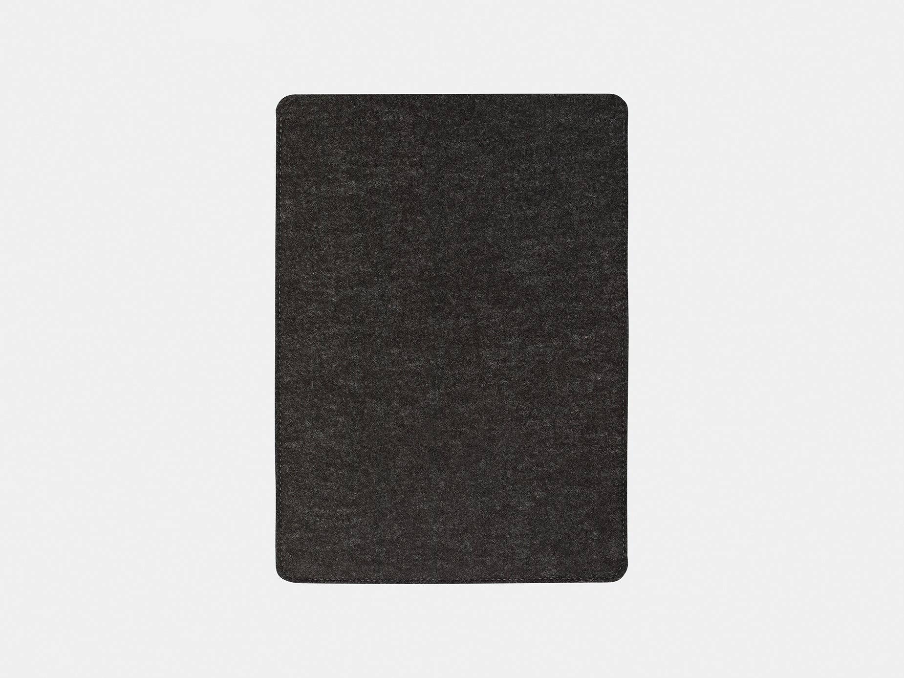 Oakywood – wholesale Laptop/tablet case – Unisex – Felt MacBook Sleeve2